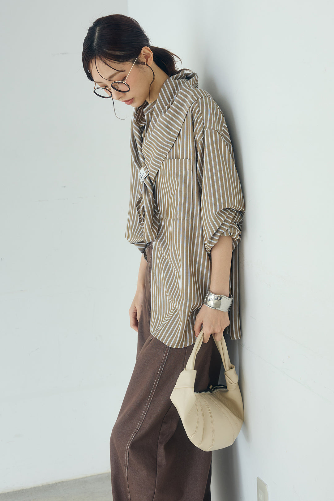 [SET]レーヨンストライプスカーフ+ツイル配色ステッチバレルパンツ+レーヨンストライプバンドカラー長袖シャツ(3set)