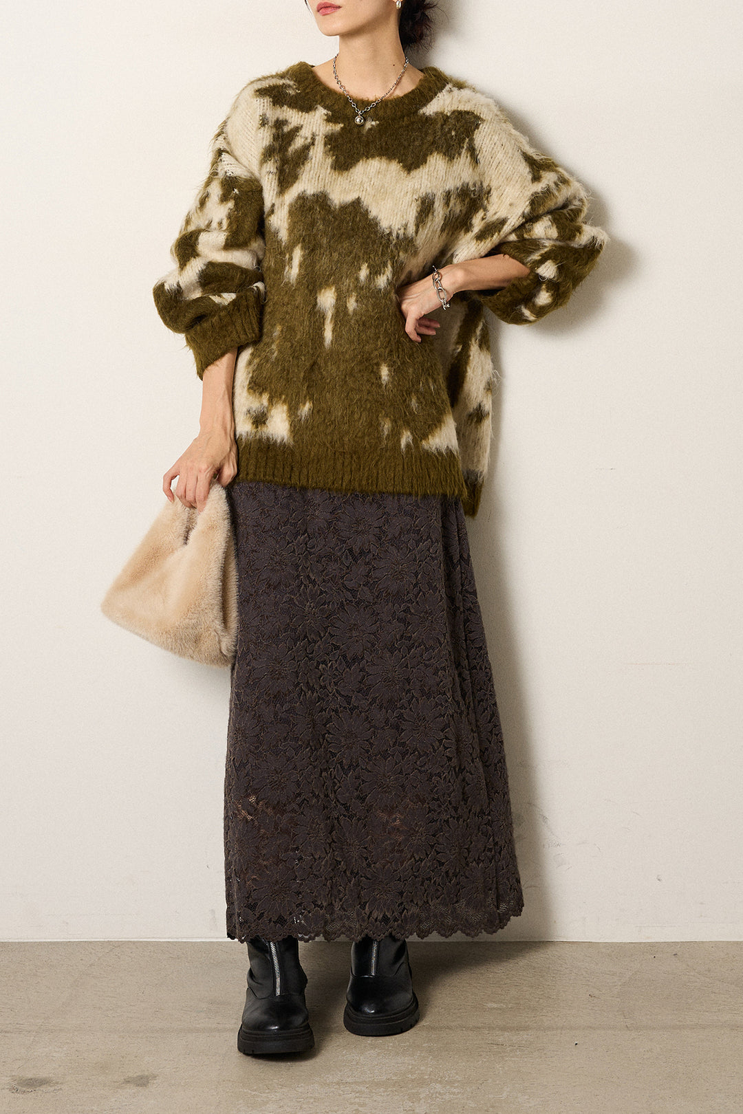 [SET]モヘアタッチマーブルニット+花柄刺繍ベロアフレアスカート(2set)