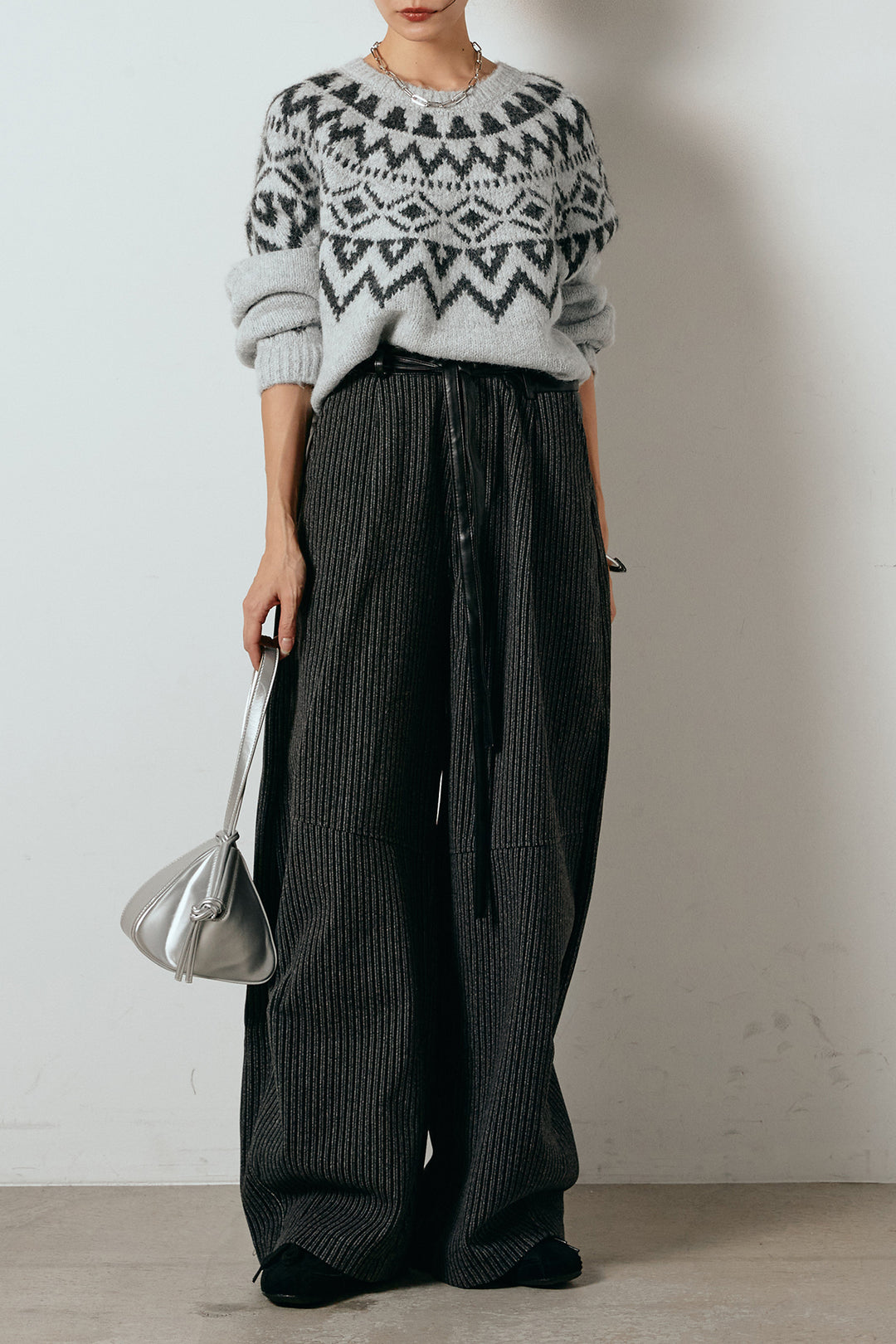 [SET]ノルディック柄Uネックプルオーバー+レザーライク配色ストライプパンツ(2set)