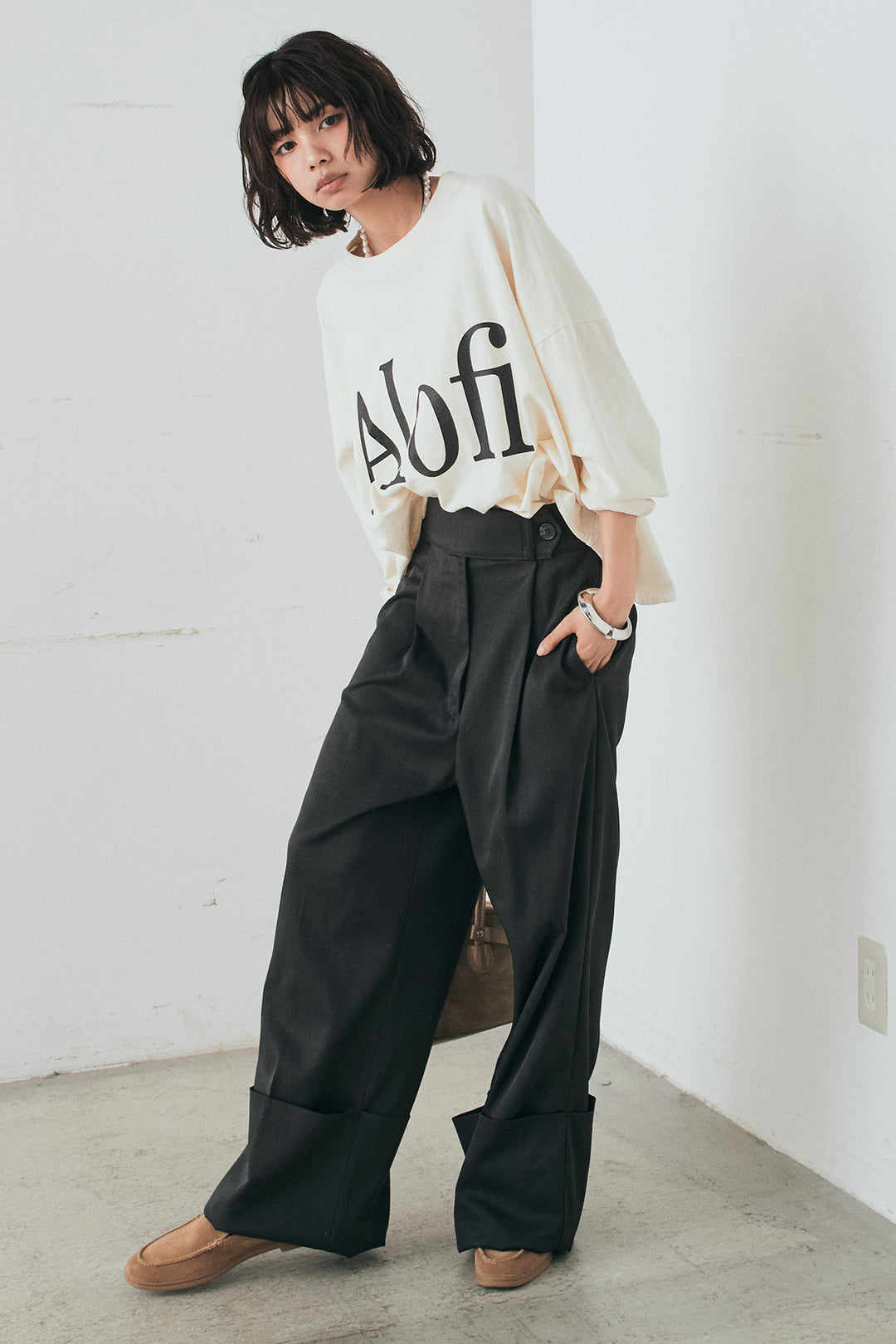 [SET]裾センタードロストロゴプリントワイドTシャツ+センタープレスセミワイドパンツ(2set)