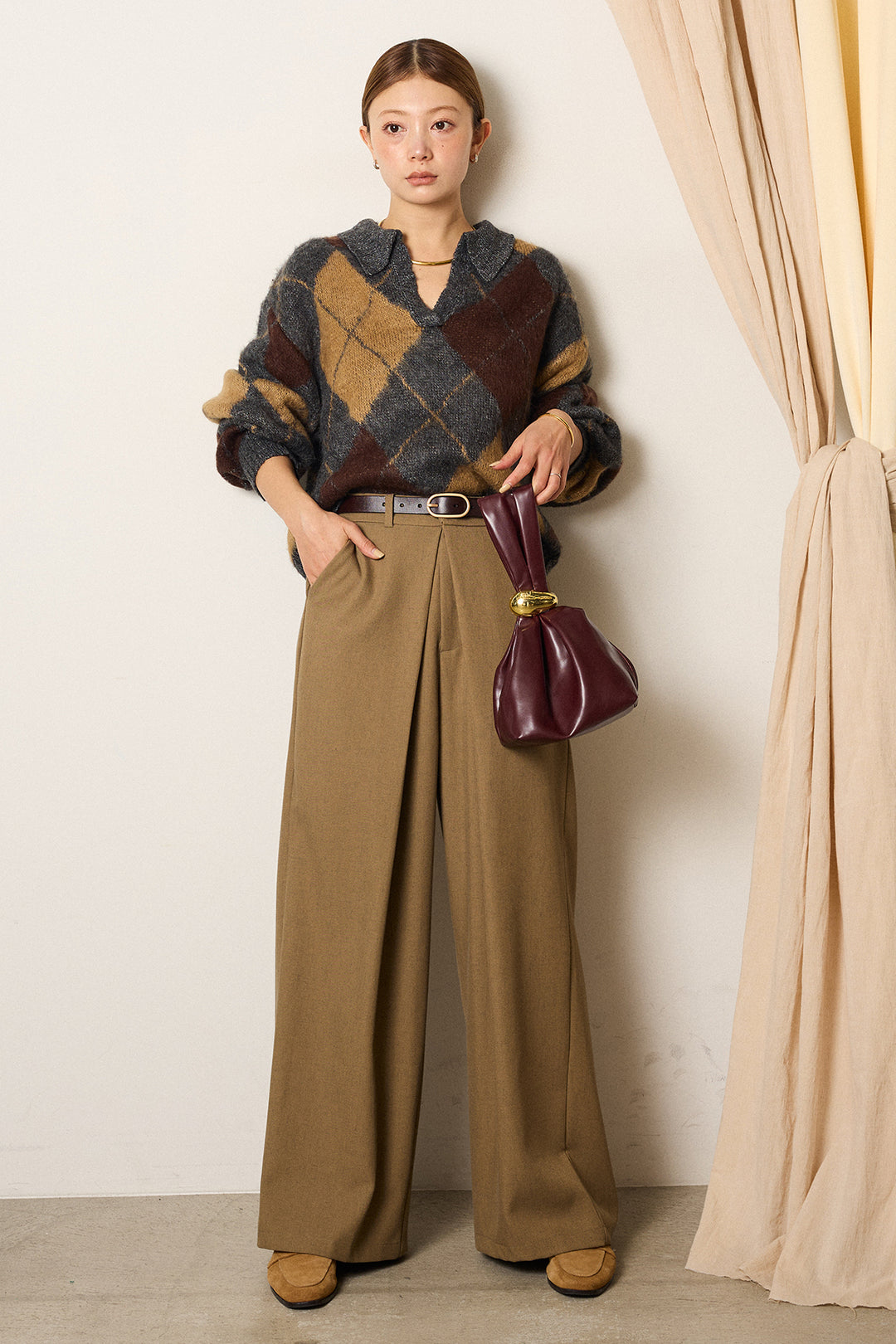 [SET]アクリルモヘアアーガイルキーネックプルオーバー+フロントワイドタックネップ入ワイドパンツ(2set)