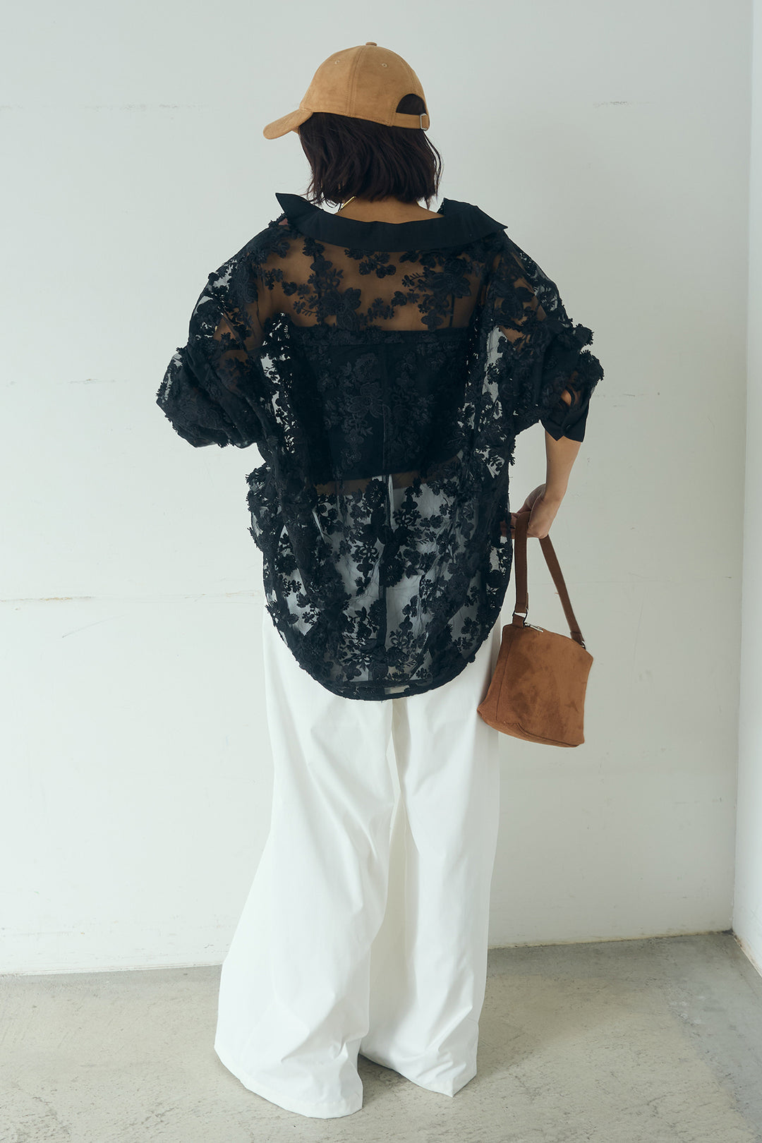 [SET]立体フラワー刺繍レースシャツ+ベルトループデザインハイウエストタックパンツ(2set)