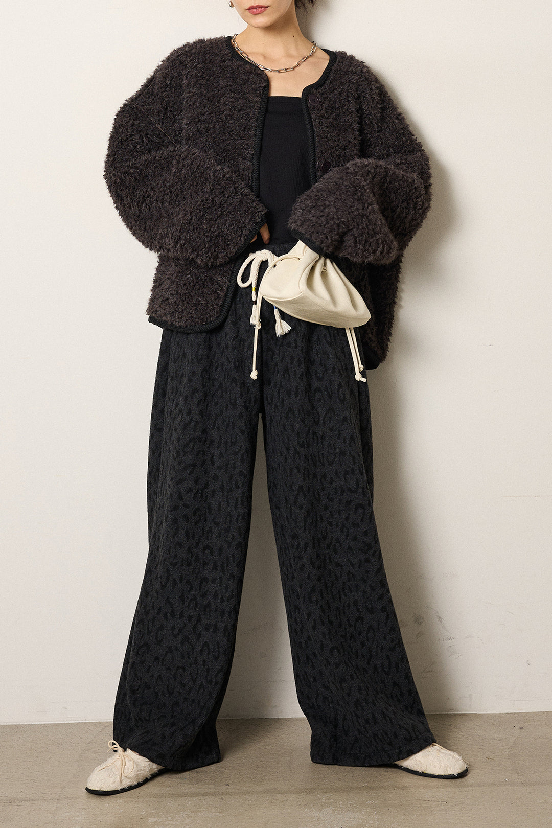 [SET]ノーカラー裏地レオパードボアアウター+レオパードジャガードニットパンツ(2set)