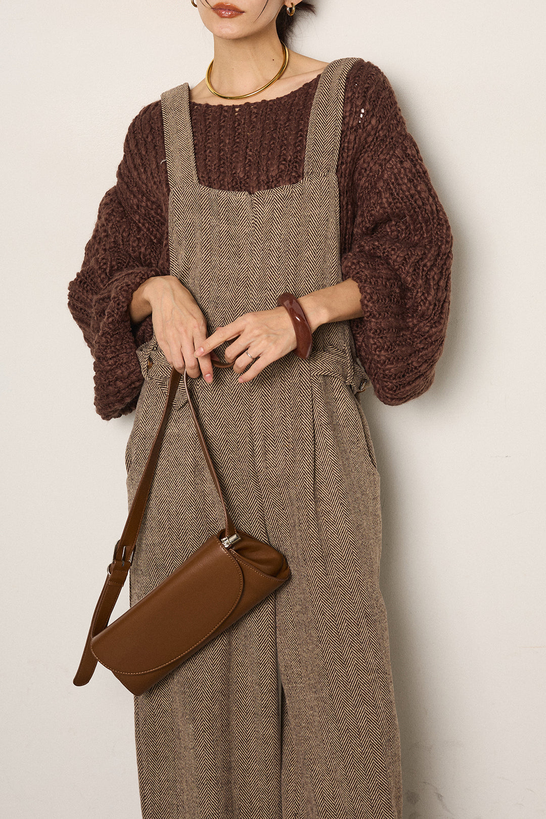 [SET]チャンキースラブニットクロップドプルオーバー+クラシックヘリンボーンサロペット(2set)