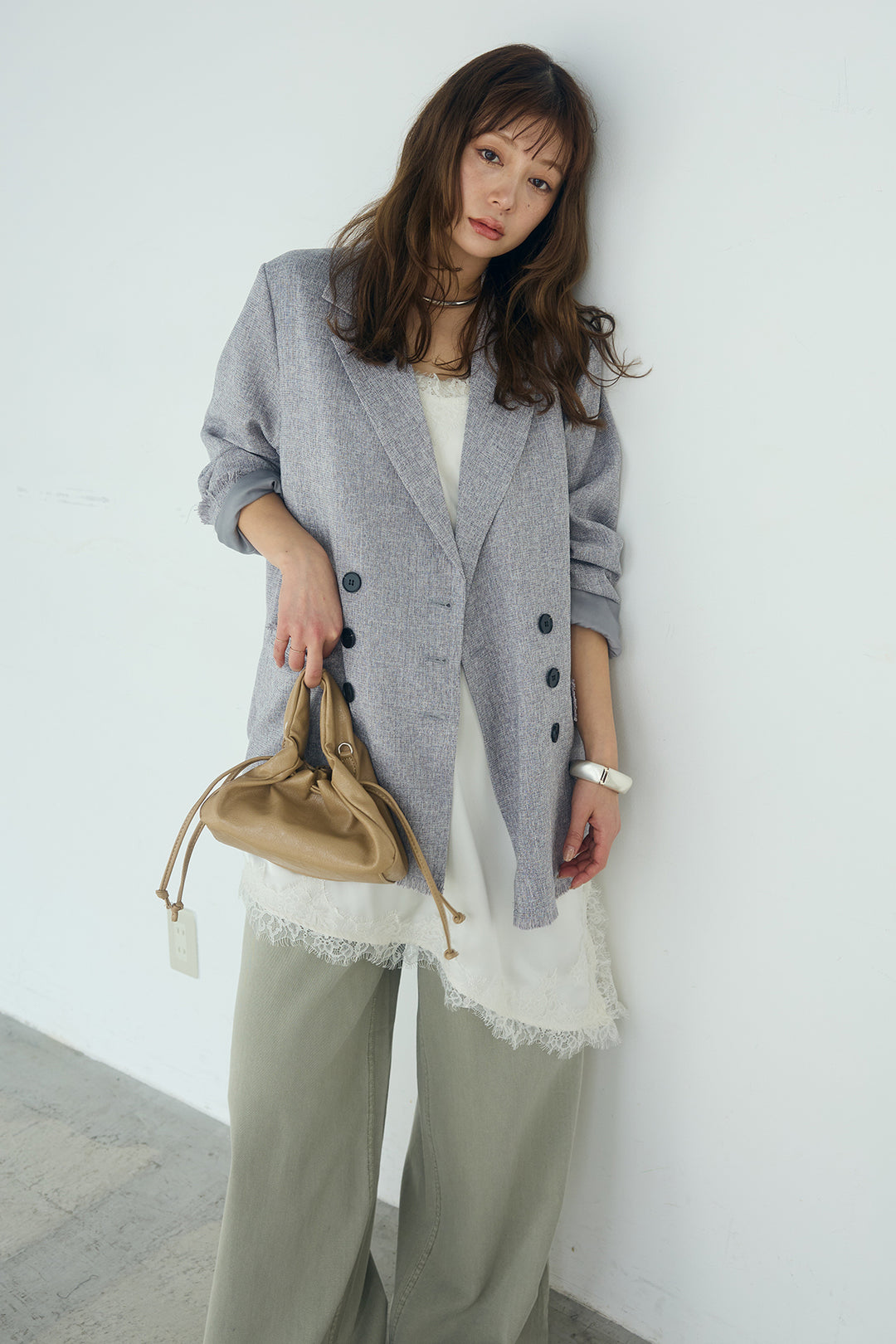 [SET]スラブネップツイードフリンジテーラードジャケット+ウエスト裁ち切りデニムワイドパンツ+サテンレースアシメキャミ(3set)