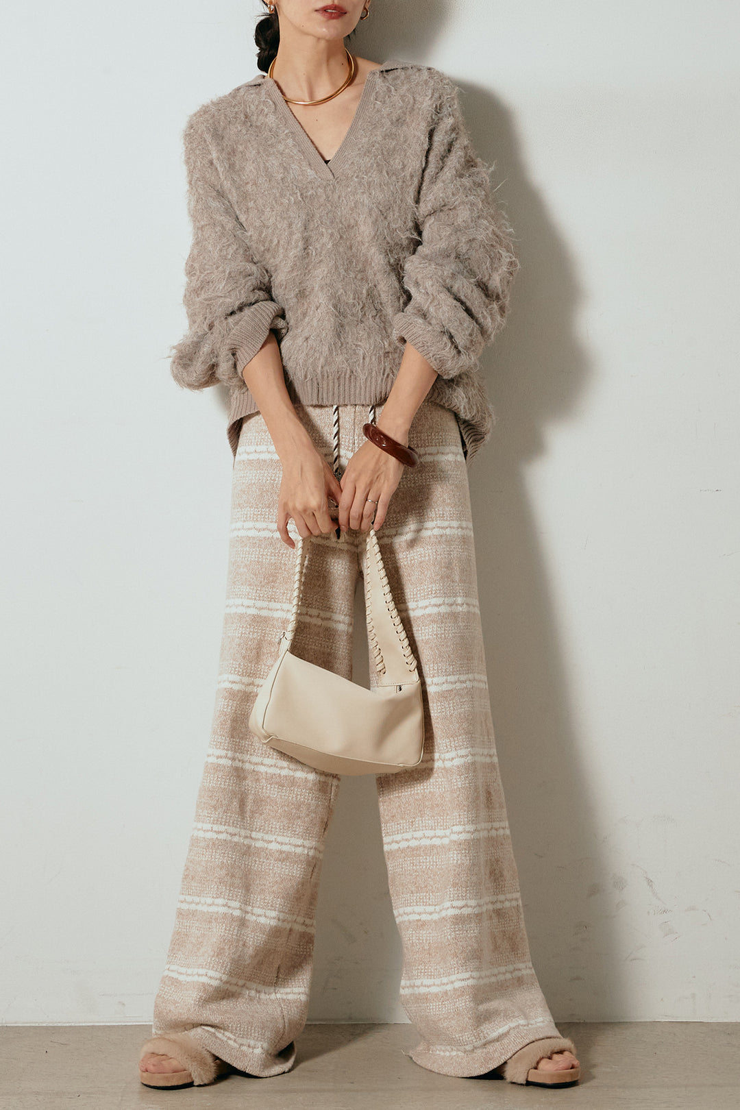 [SET]襟付きシャギーニットポロトップス+マルチライン柄リラックスニットパンツ(2set)