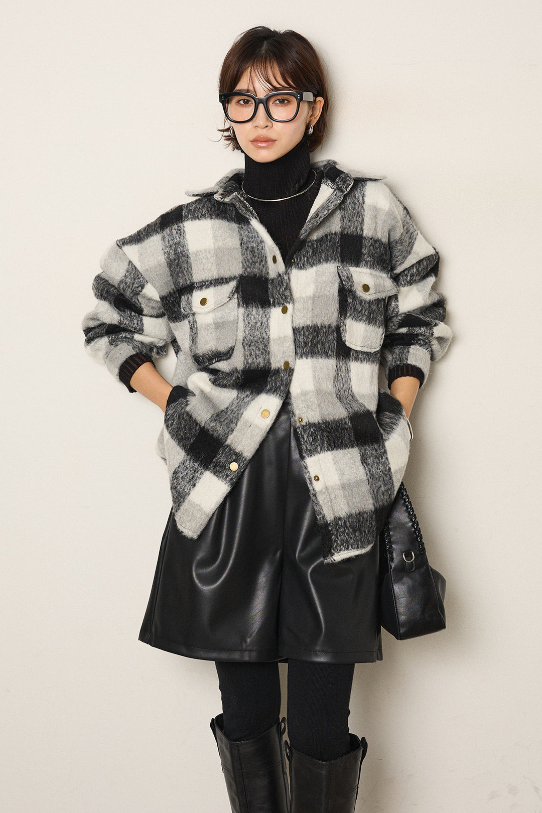 [SET]起毛チェック柄ポケットアウター+ストレッチエコレザーバミューダパンツ(2set)