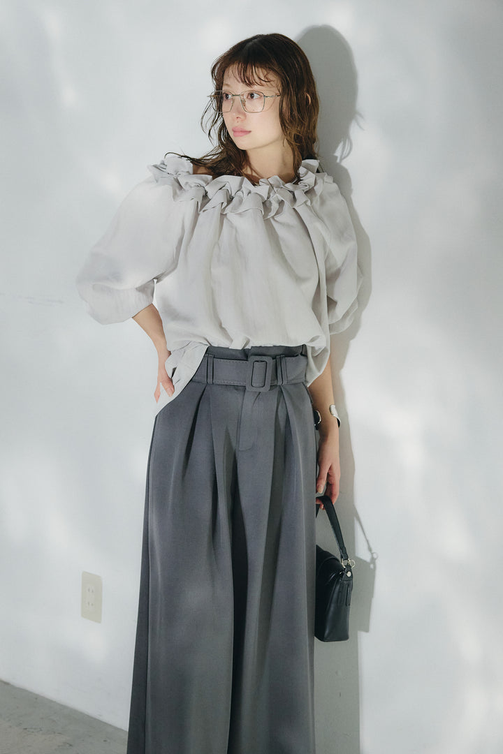 [SET]ネックフリルデザインブラウス+ベルト付きツータックワイドパンツ(2set)