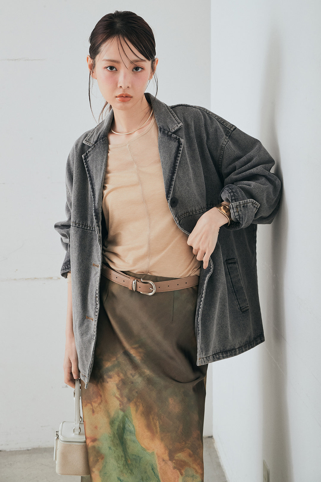 [SET]オーバーデニムジャケット+ニュアンス柄サテンスカート(2set)