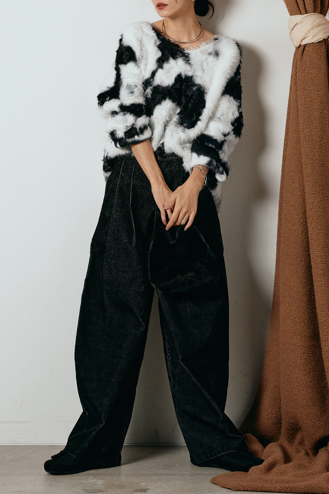 [SET]タイダイ柄シャギーニットトップス+フロントタック入りコーデュロイパンツ(2set)