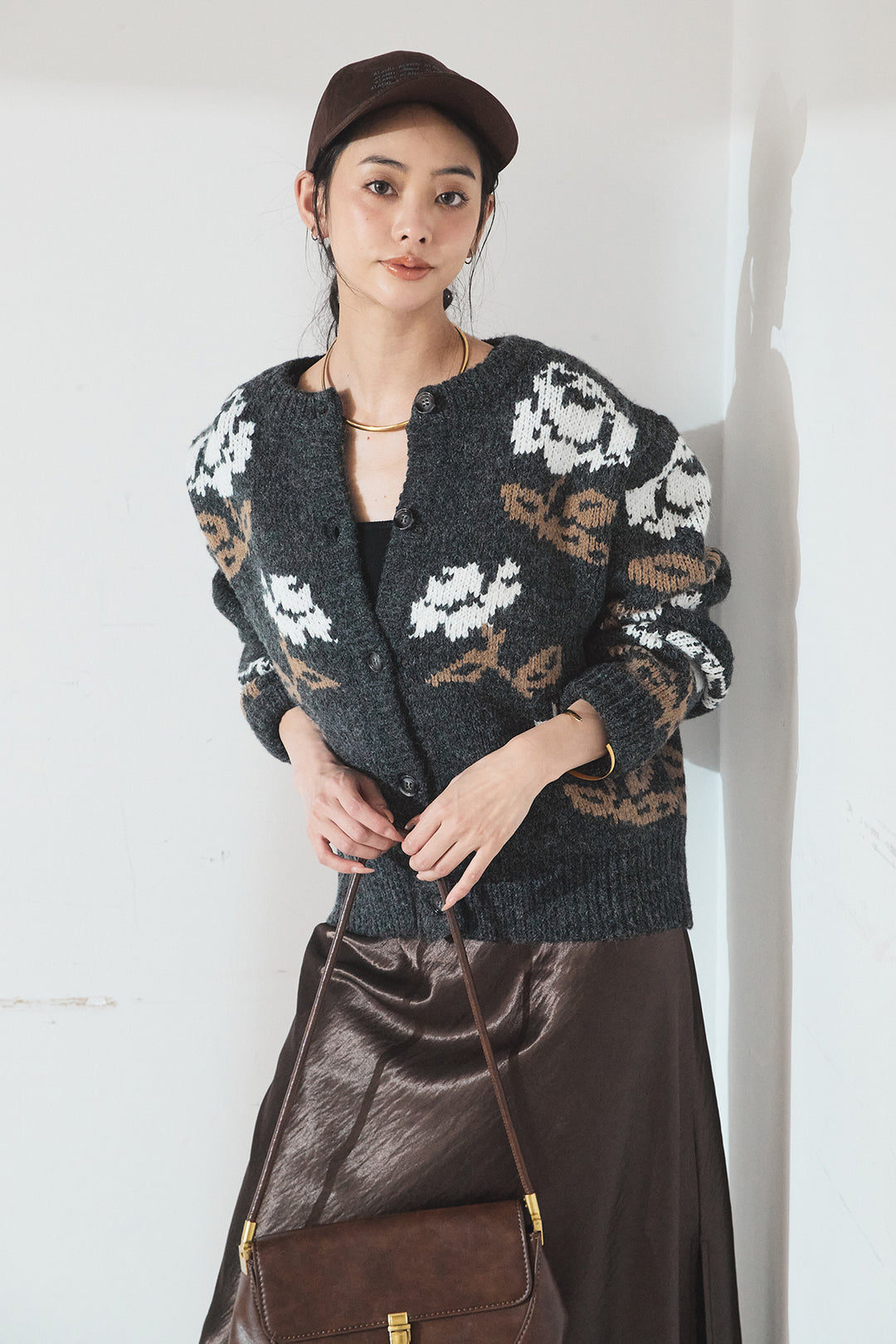 [SET]花柄ジャガードニットカーディガン+裾レースデザインサテンスカート(2set)