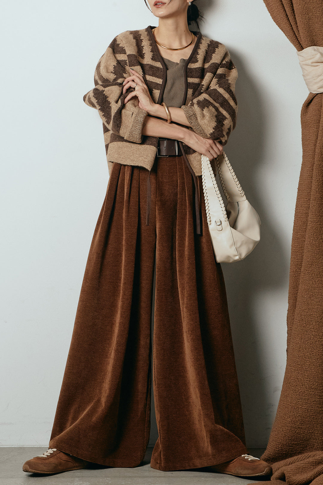 [SET]ノーカラー幾何学模様アウター+ベルトループコーデュロイワイドパンツ(2set)