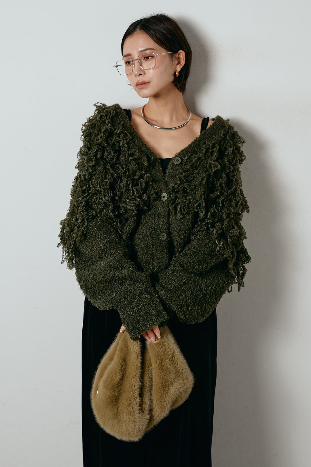 [SET]ループ編みVネックニットカーディガン+ベロアサスペンダー付きパンツ(2set)