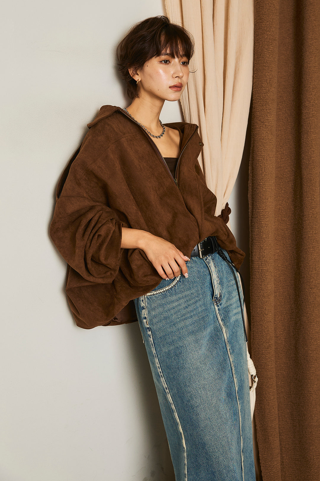 [SET]バルーンシルエットフェイクスエードブルゾン+フェイクレザー太ベルト付きデニムワイドスカート(2set)