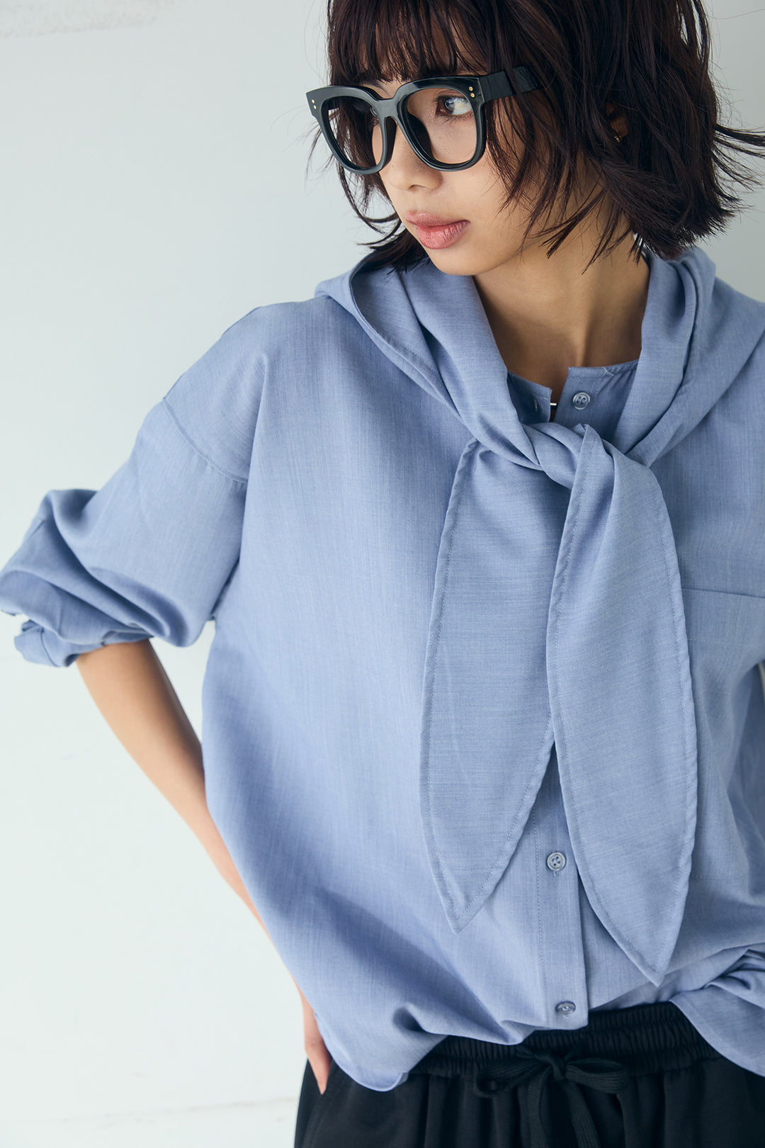 [SET]無地タイ付フーディーBIGシャツ+ランダムタックデザインワイドパンツ(2set)