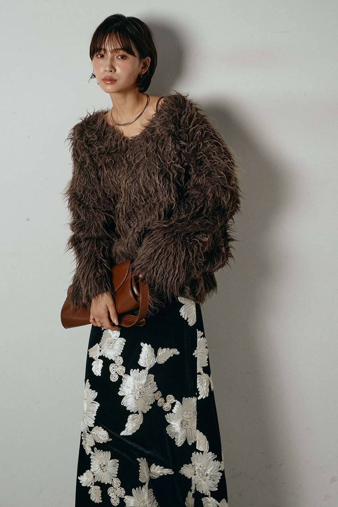 [SET]深Vネックシャギーニットトップス+フラワー刺繍ワイドスカート(2set)