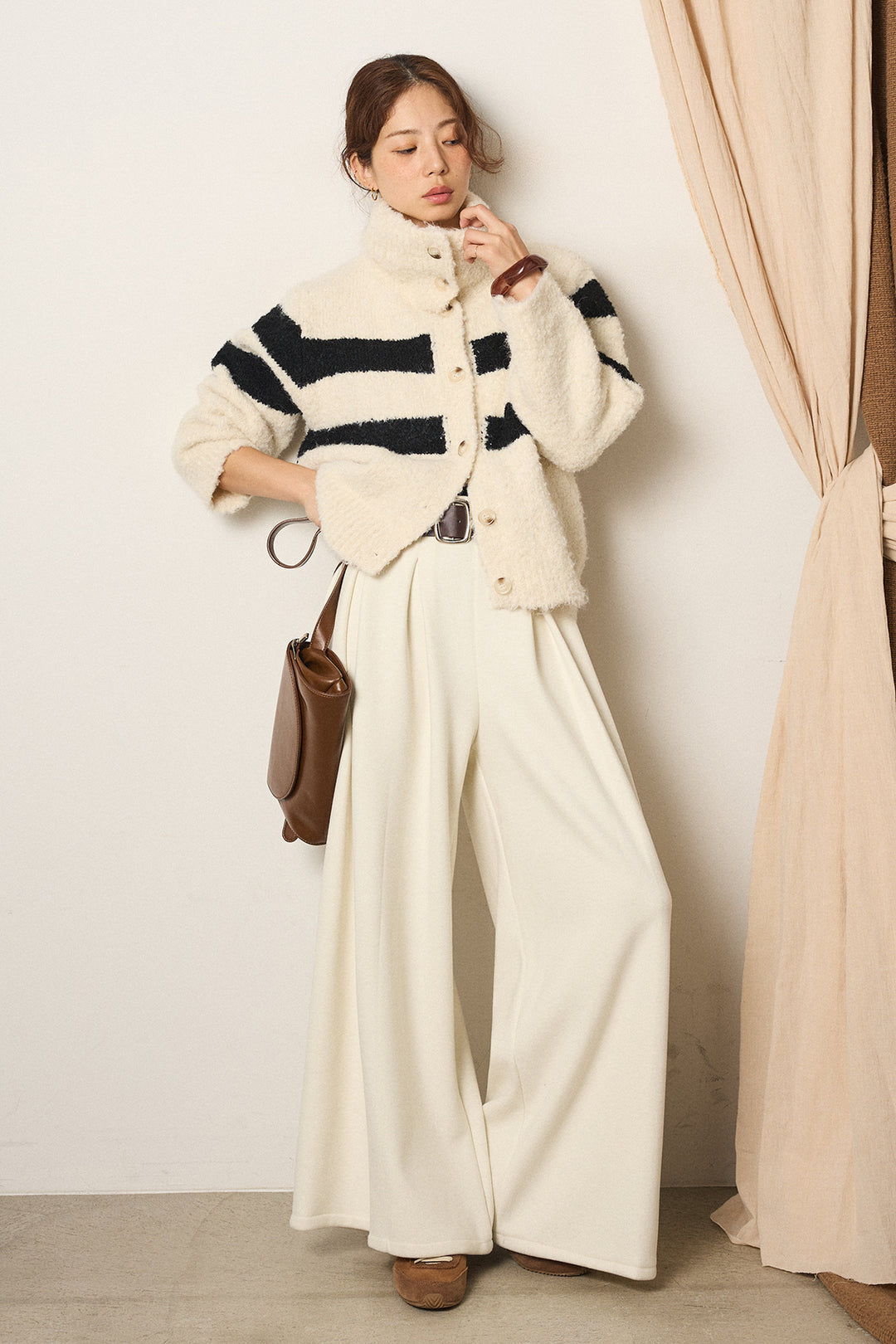 [SET]ハイネックボーダーニットカーディガン+フェイクレザー太ベルト付きタックワイドパンツ(2set)