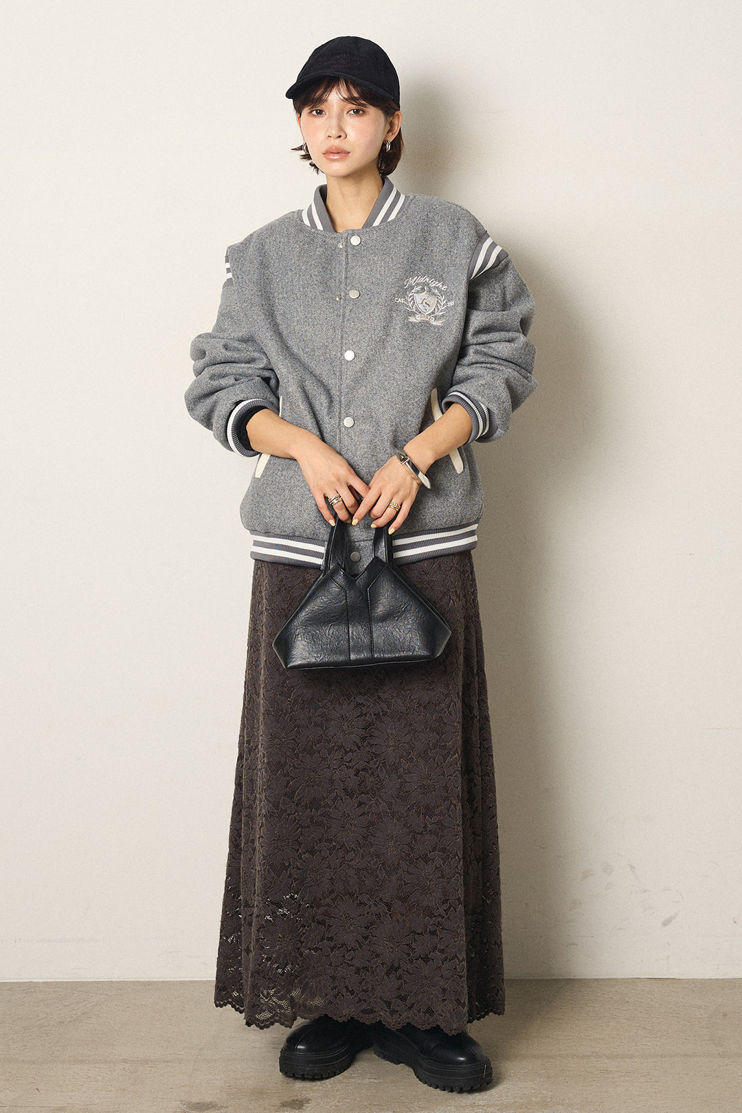 [SET]ワンポイントデザインブルゾン+花柄刺繍ベロアフレアスカート(2set)