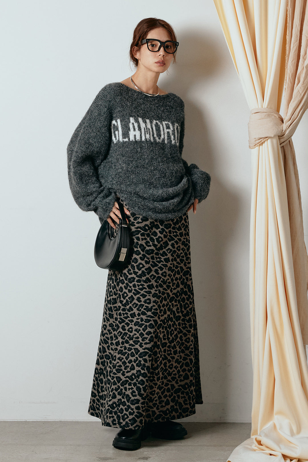 [SET]フロントロゴデザインニットトップス+レオパードロングスカート(2set)