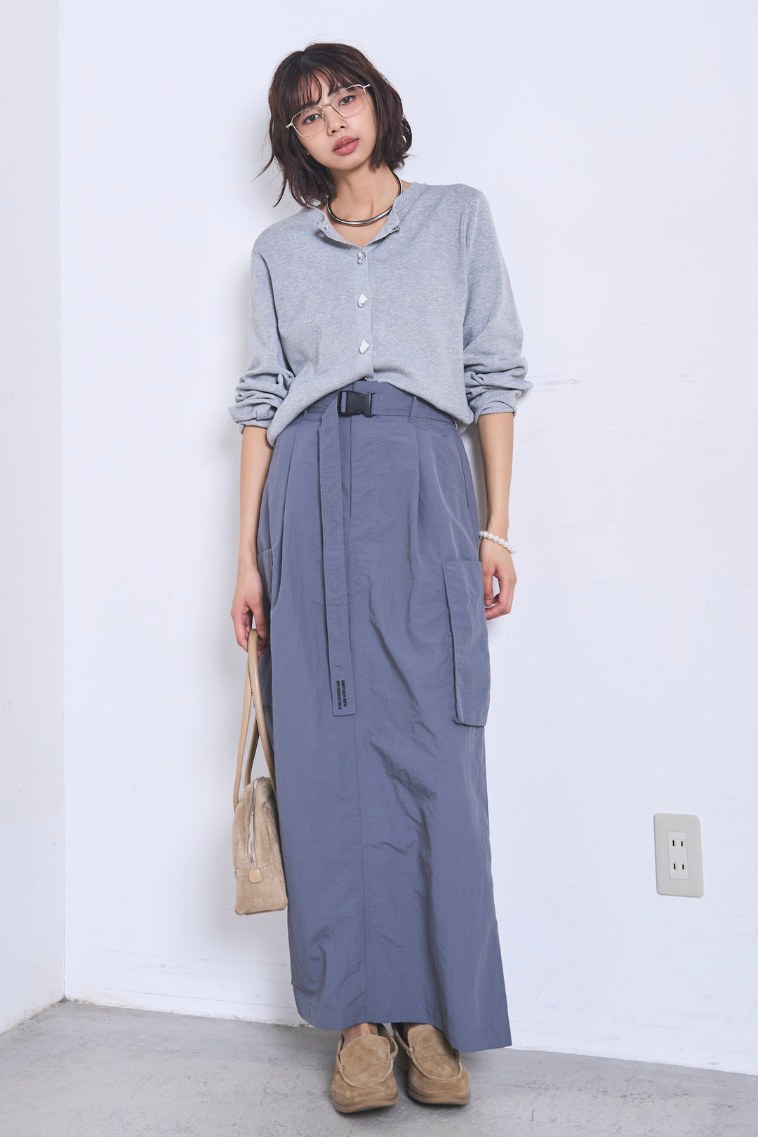 [SET]リサイクルポリニュアンス釦カーデ+撥水加工ナイロンスカート(2set)