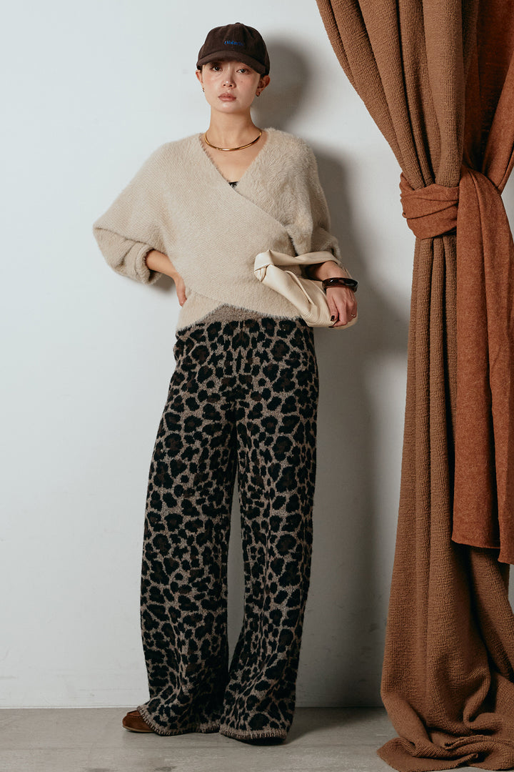 [SET]シャギーカシュクールニットトップス+リラックスレオパード柄ニットパンツ(2set)