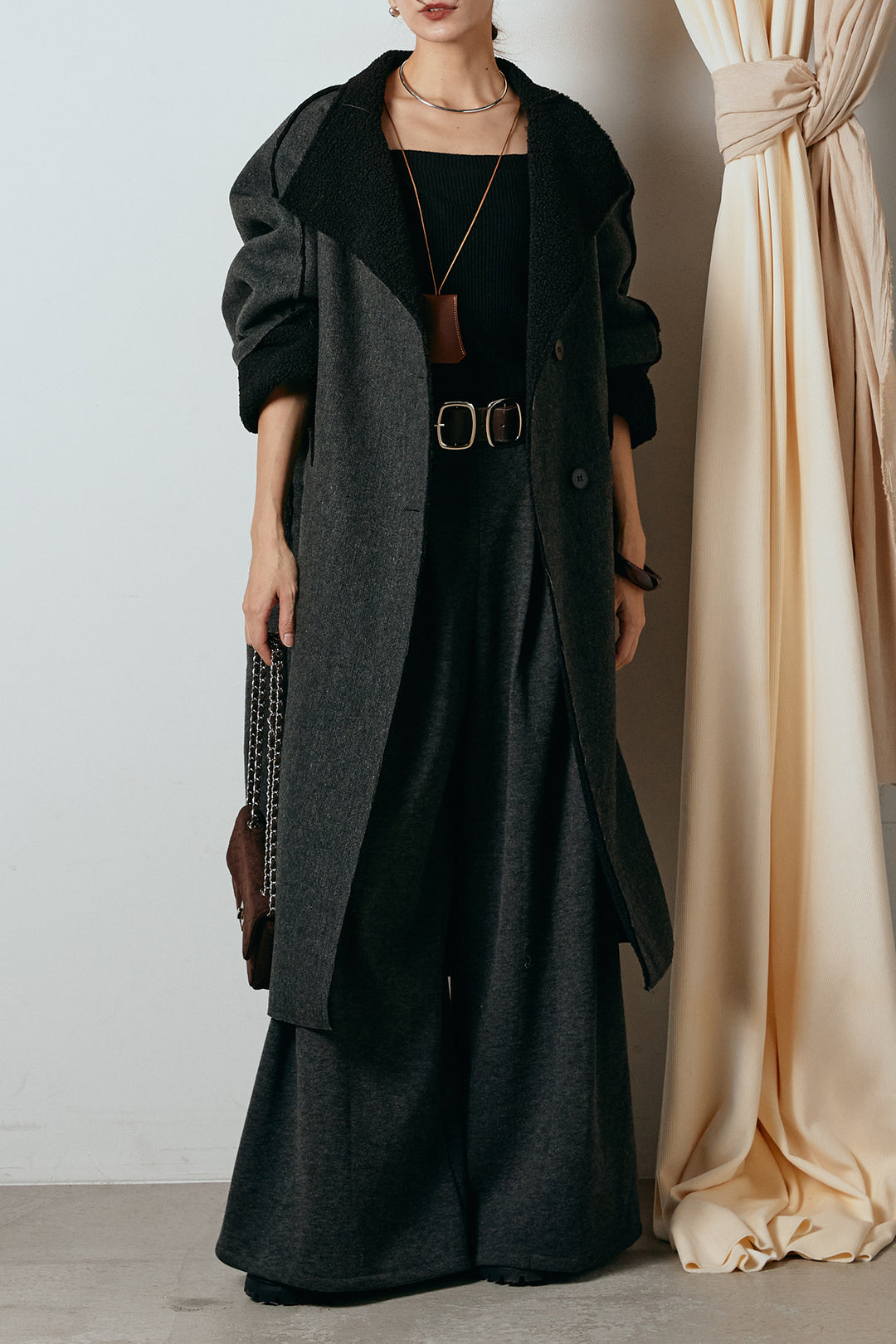 [SET]裏地ボアハイネックロングアウター+フェイクレザー太ベルト付きタックワイドパンツ(2set)