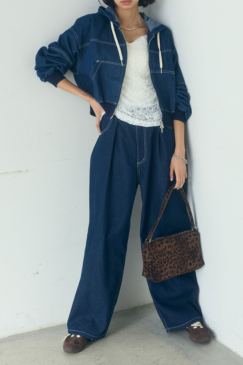 レザーライクオーバーサイズブルゾン – ESICA