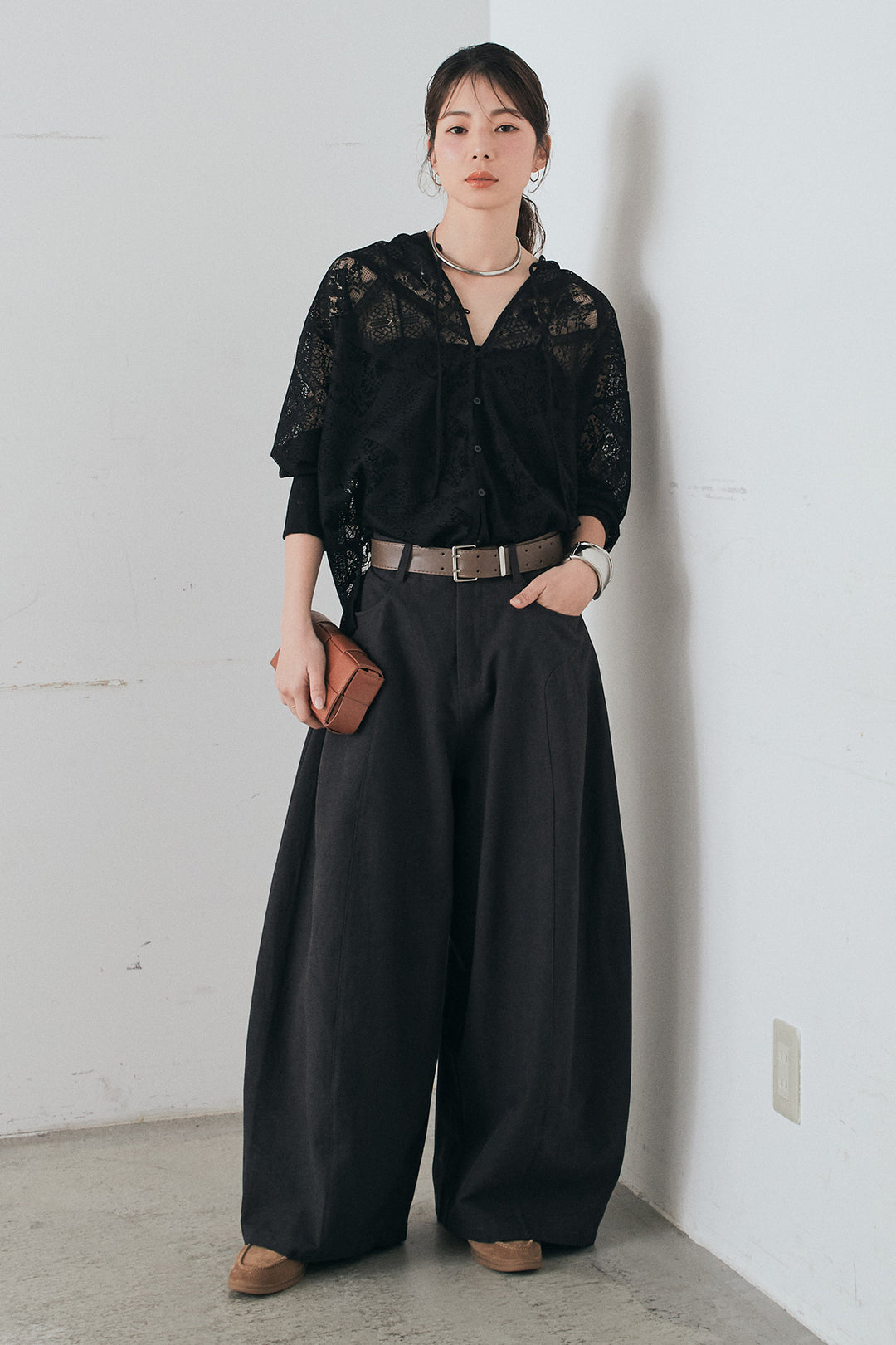 [SET]ブロックレースフード付きブラウス+ベルト付きサイドタックワイドパンツ(2set)