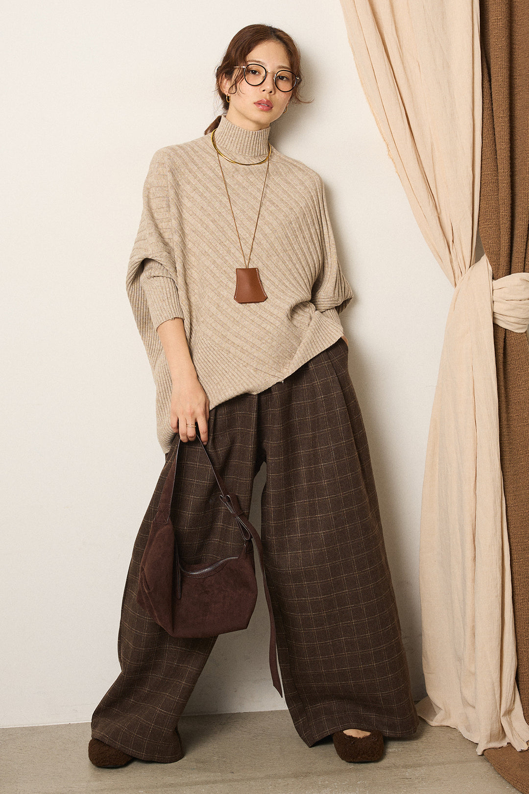 [SET]アシメデザインリブポンチョニットトップス+ウールライクチェックタックパンツ(2set)