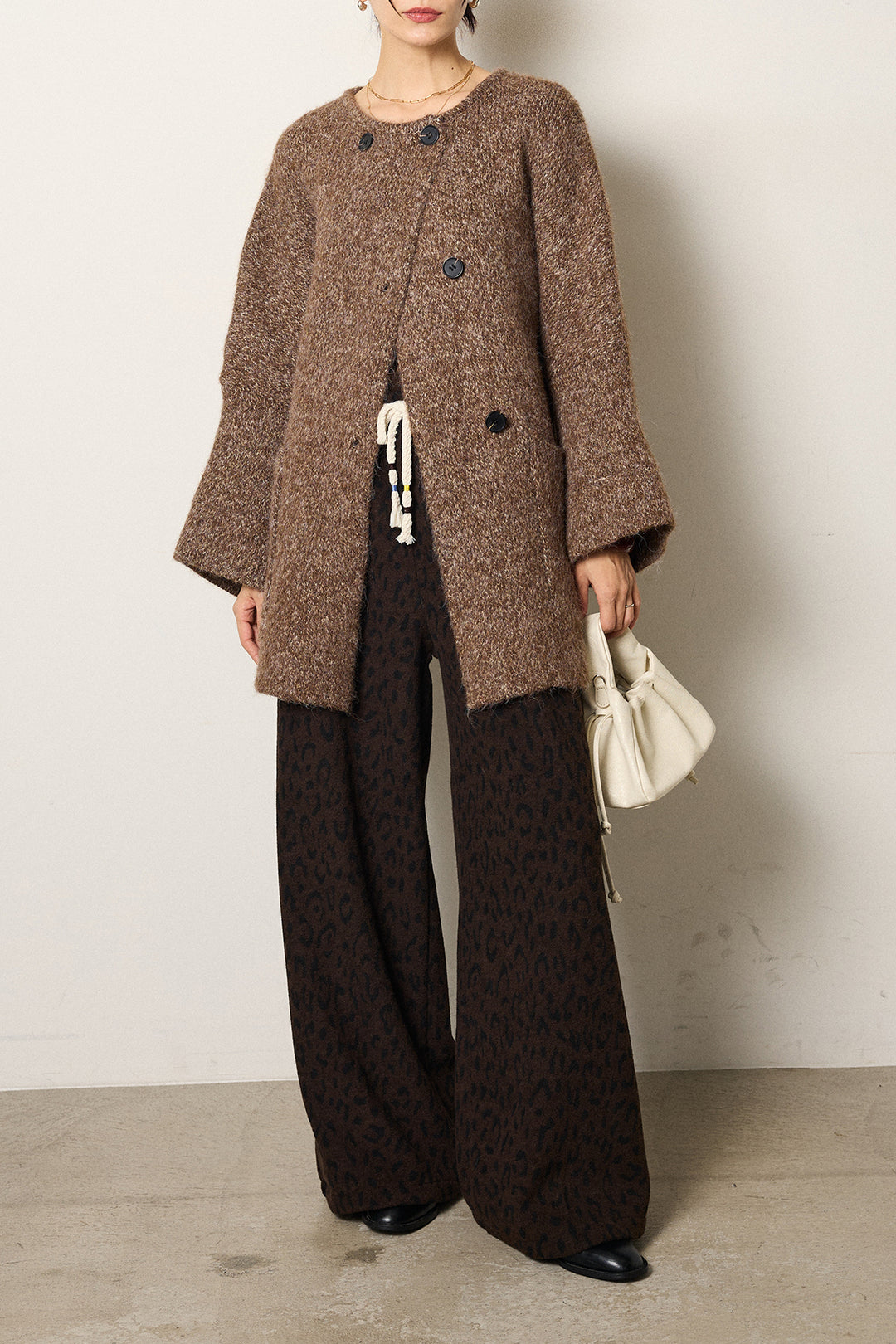 [SET]アシンメトリーボタンニットカーディガン+レオパードジャガードニットパンツ(2set)