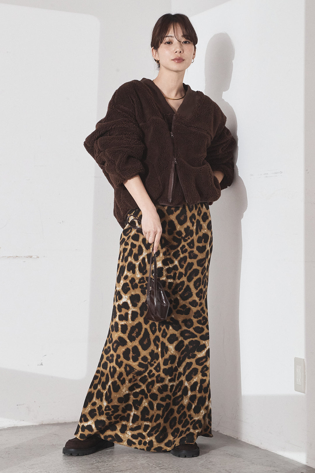 [SET]ノーカラーリブボアアウター+レオパードサテンナロースカート(2set)