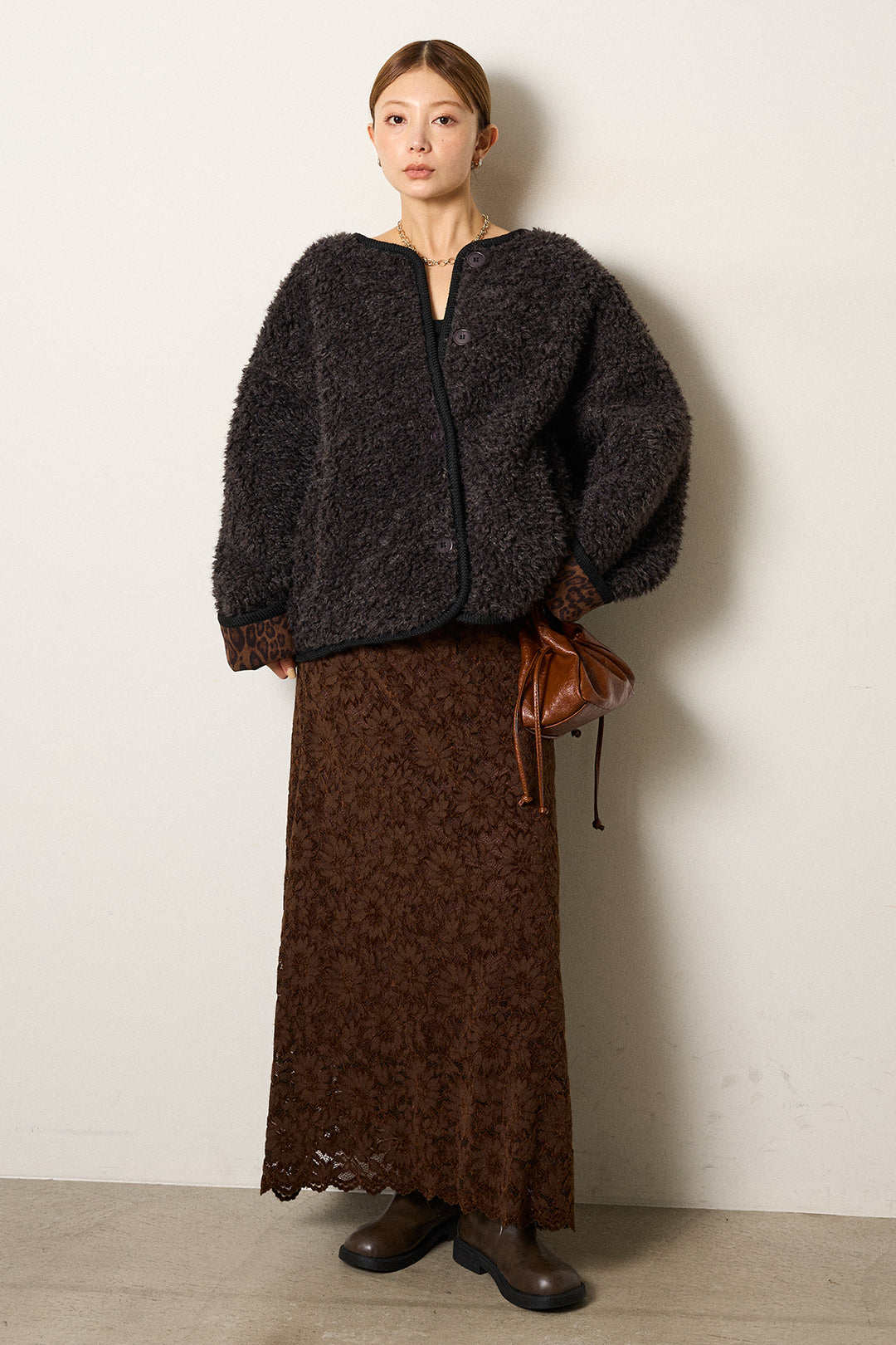[SET]ノーカラー裏地レオパードボアアウター+花柄刺繍ベロアフレアスカート(2set)