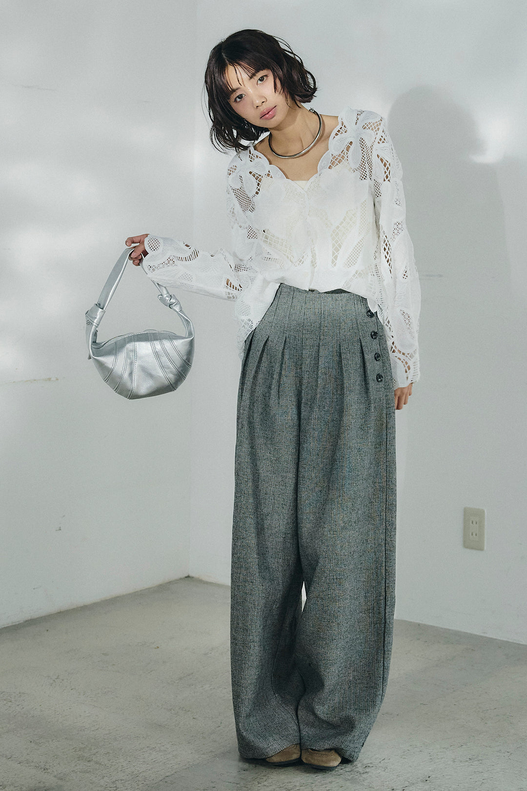 [SET]フラワー刺繍レースブラウス+サイドボタンツイードタックパンツ(2set)