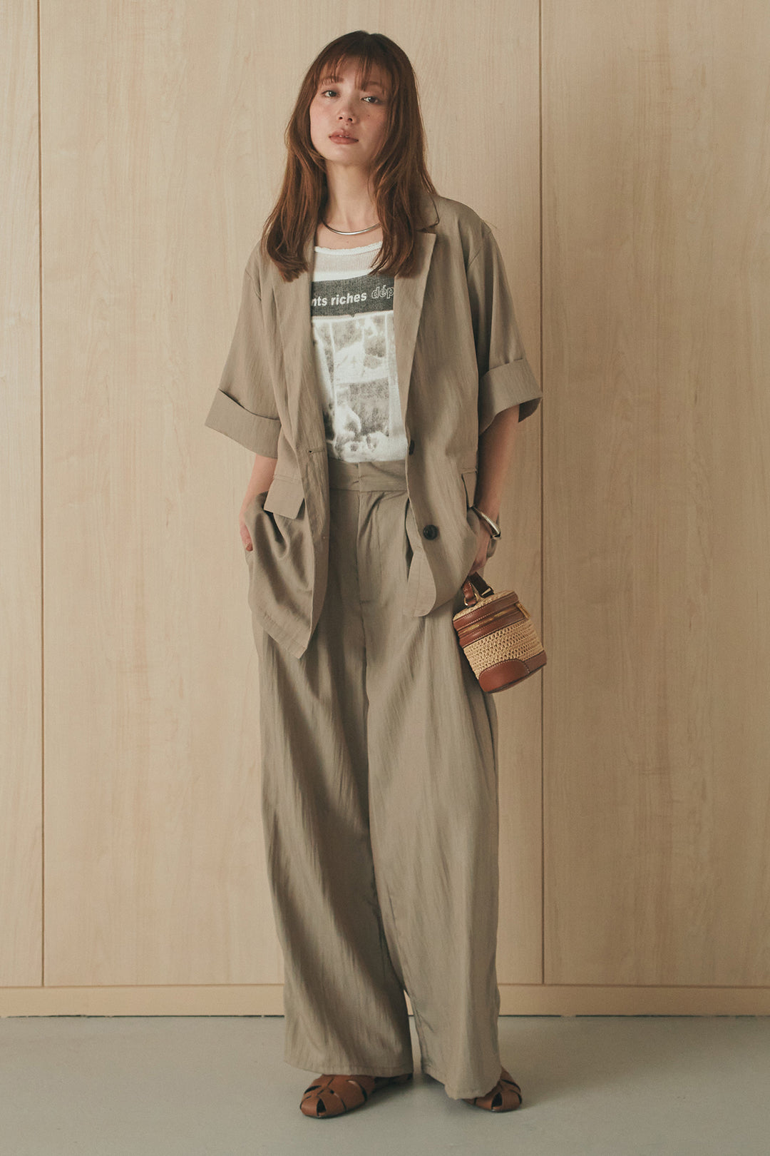 [SET]リネンライクテーラードハーフスリーブジャケット+リネンライク2タックワイドパンツ+半袖モノトーングラフィックトップス(3set)