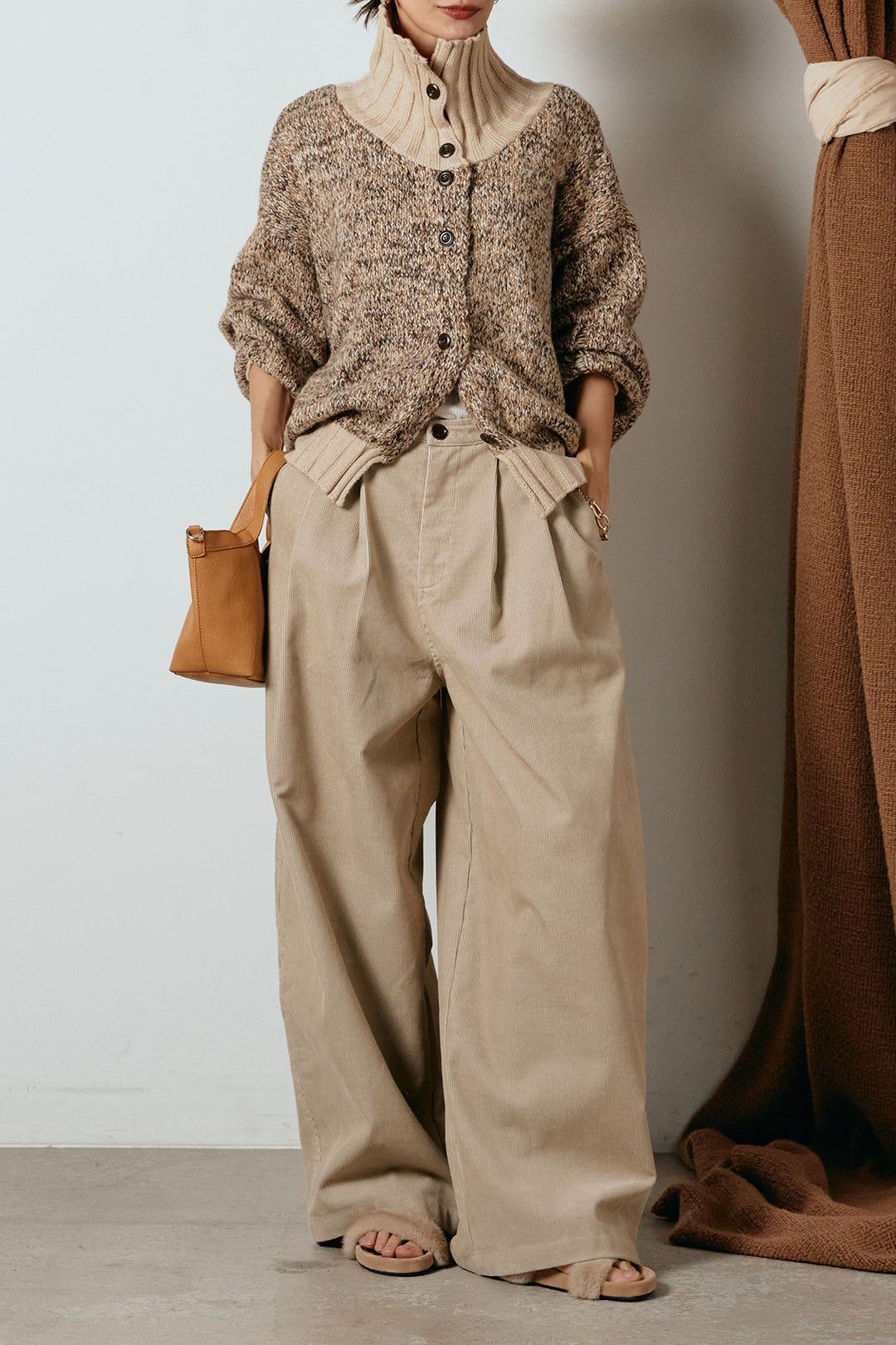[SET]ハイネックミックスニットカーディガン+フロントタック入りコーデュロイパンツ(2set)