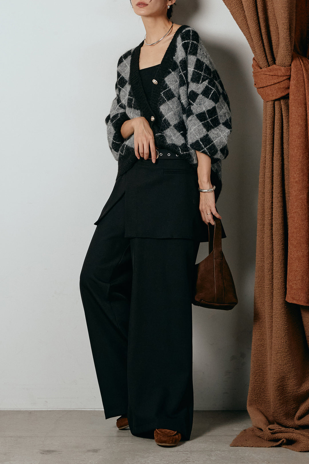 [SET]オーバーサイズ総柄Vネックニットカーディガン+ベルト付きウエストデザインパンツ(2set)