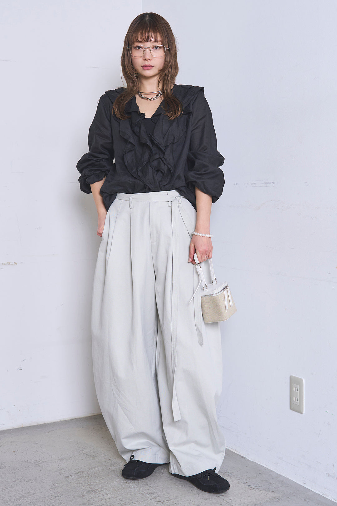 [SET]フリルボタンブラウス+紐ベルト付きカーブワイドパンツ(2set)