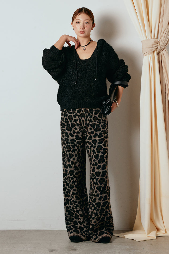 [SET]ブークレキーネックプルオーバー+リラックスレオパード柄ニットパンツ(2set)
