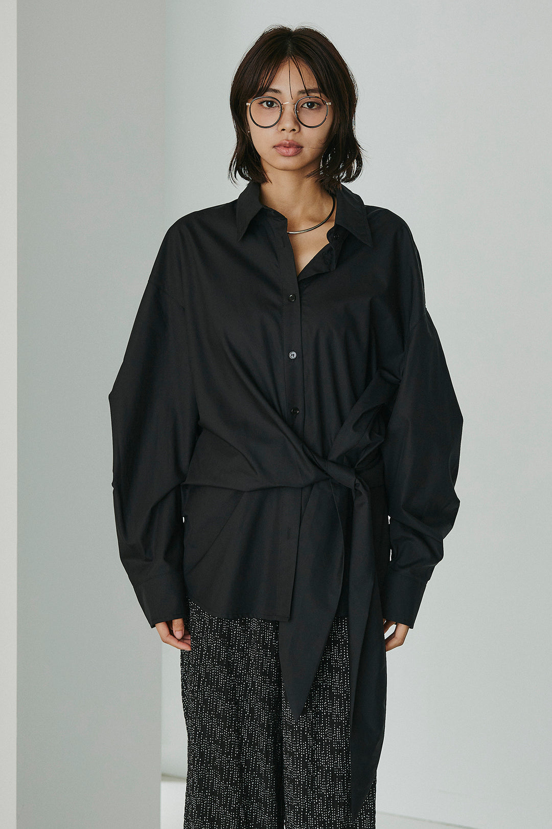 襟付き巻きデザインシャツ