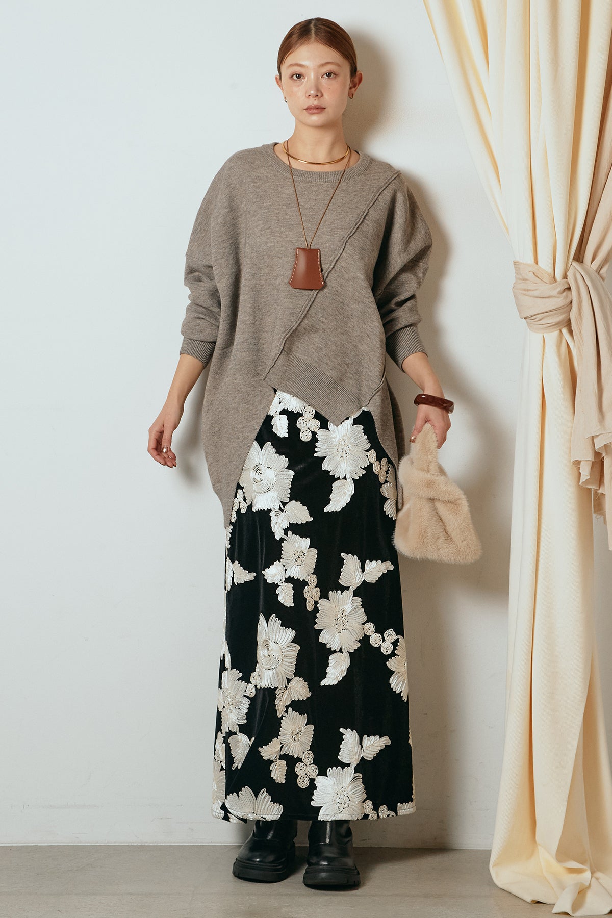 SET]アシンメトリーデザインニットトップス+フラワー刺繍ワイド