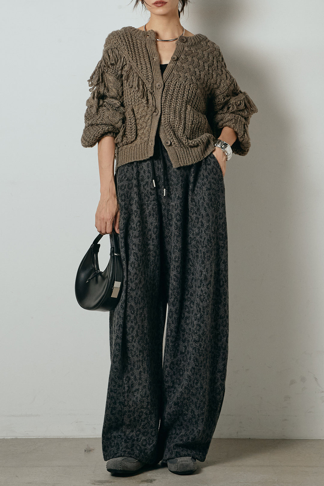[SET]ランダムフリンジニットカーディガン+リラックスレオパード柄ワイドパンツ(2set)