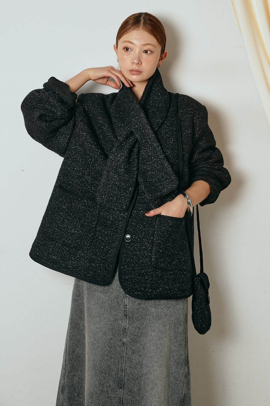 [SET]ノーカラーマフラーバッグ付きアウター+デニムロングフレアスカート(2set)