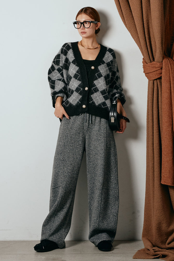 [SET]オーバーサイズ総柄Vネックニットカーディガン+杢ニットフレアパンツ(2set)