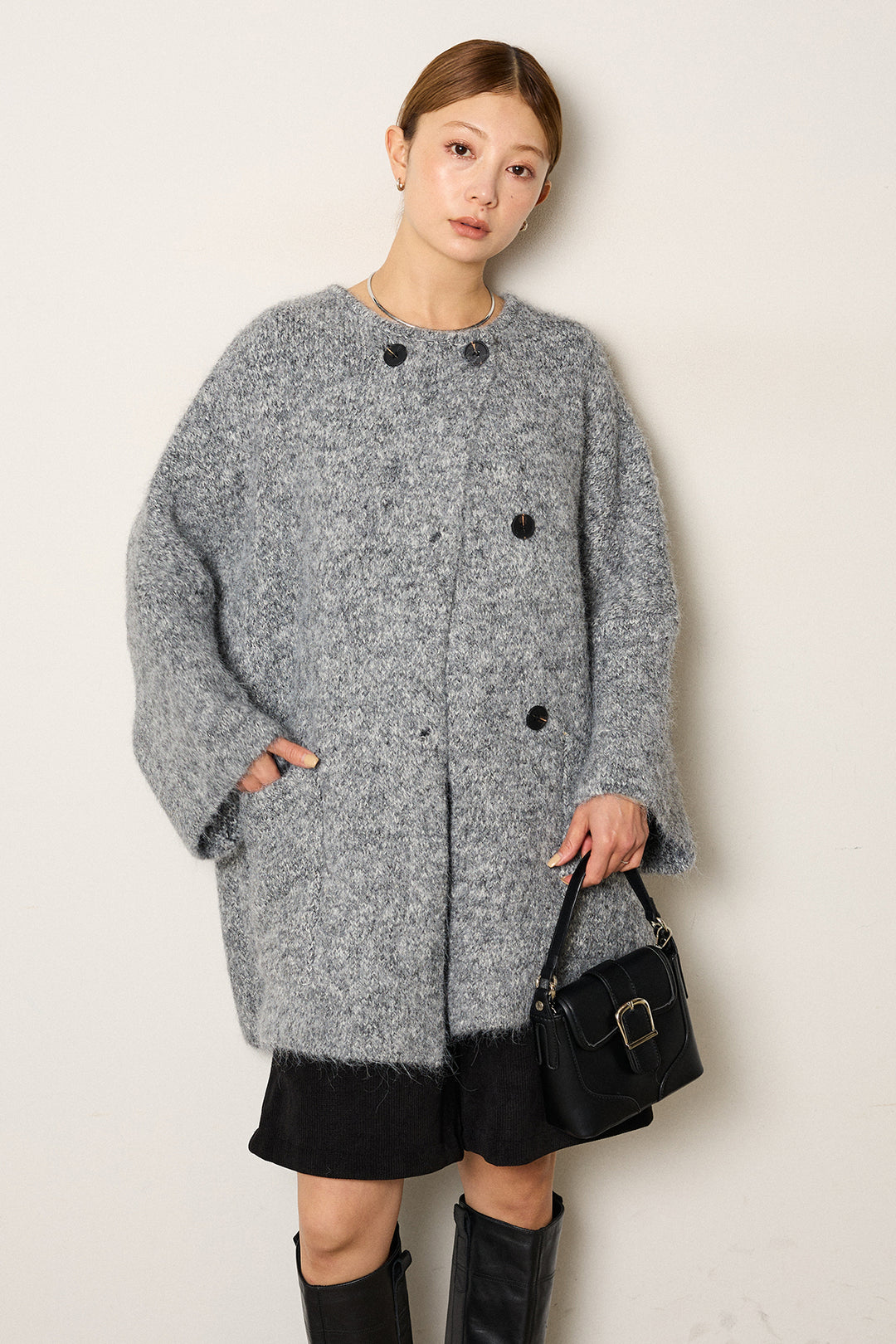 [SET]アシンメトリーボタンニットカーディガン+リラックスコーデュロイハーフパンツ(2set)