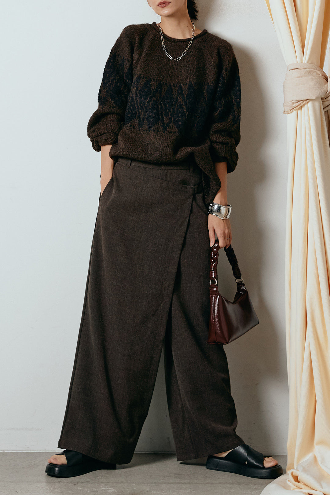 [SET]モノトーン柄ニットトップス+ラップ巻きワイドスラックス(2set)