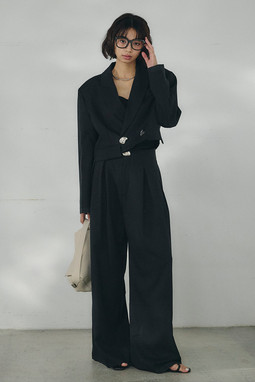 [SET]メタルプレートショート丈ジャケット+メタルプレートタックワイドパンツ(2set)