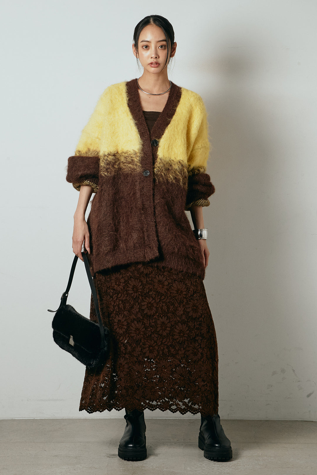 [SET]起毛グラデーションニットカーディガン+花柄刺繍ベロアフレアスカート(2set)