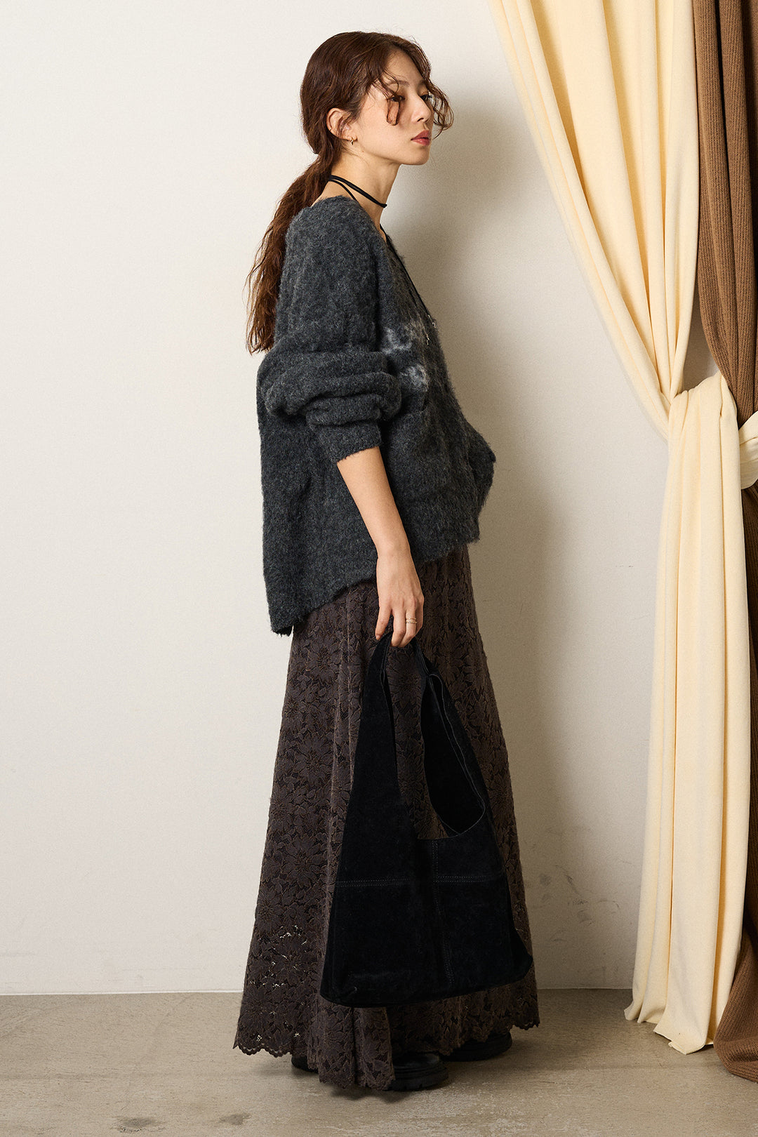 [SET]ウール混透かしロゴニットカーディガン+花柄刺繍ベロアフレアスカート(2set)