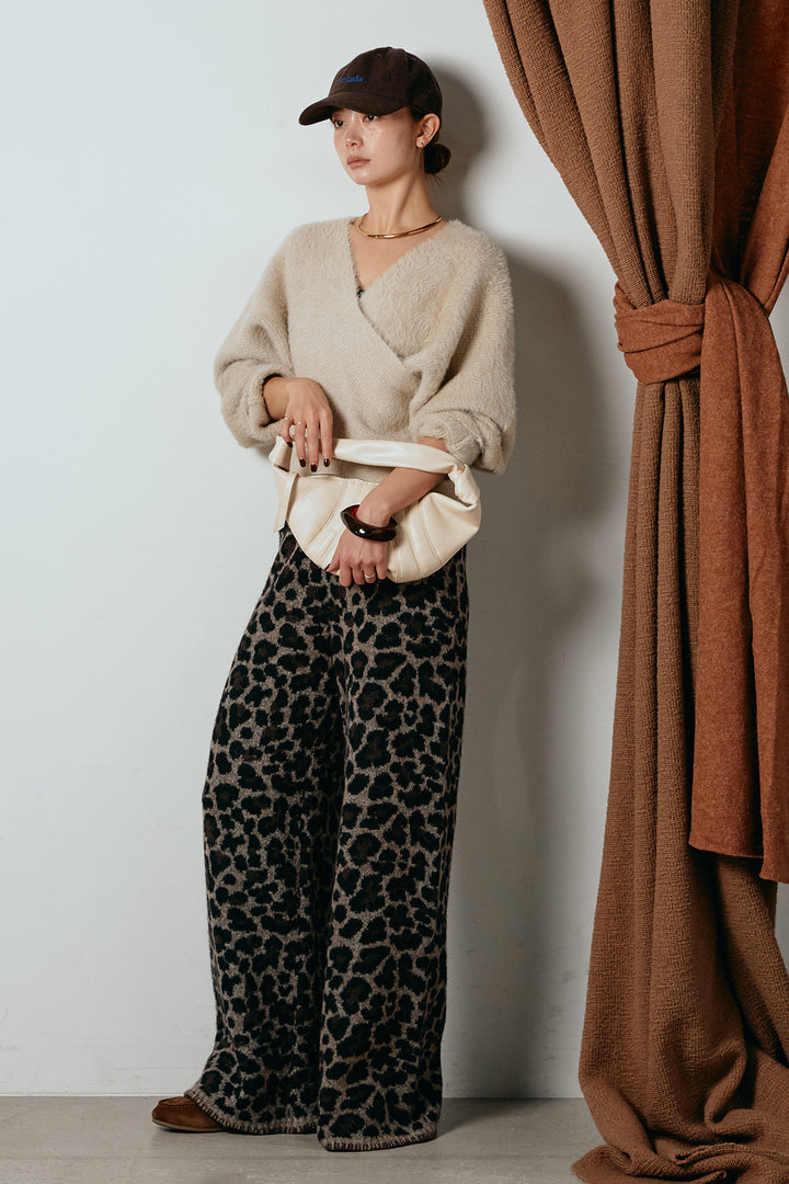 [SET]シャギーカシュクールニットトップス+リラックスレオパード柄ニットパンツ(2set)