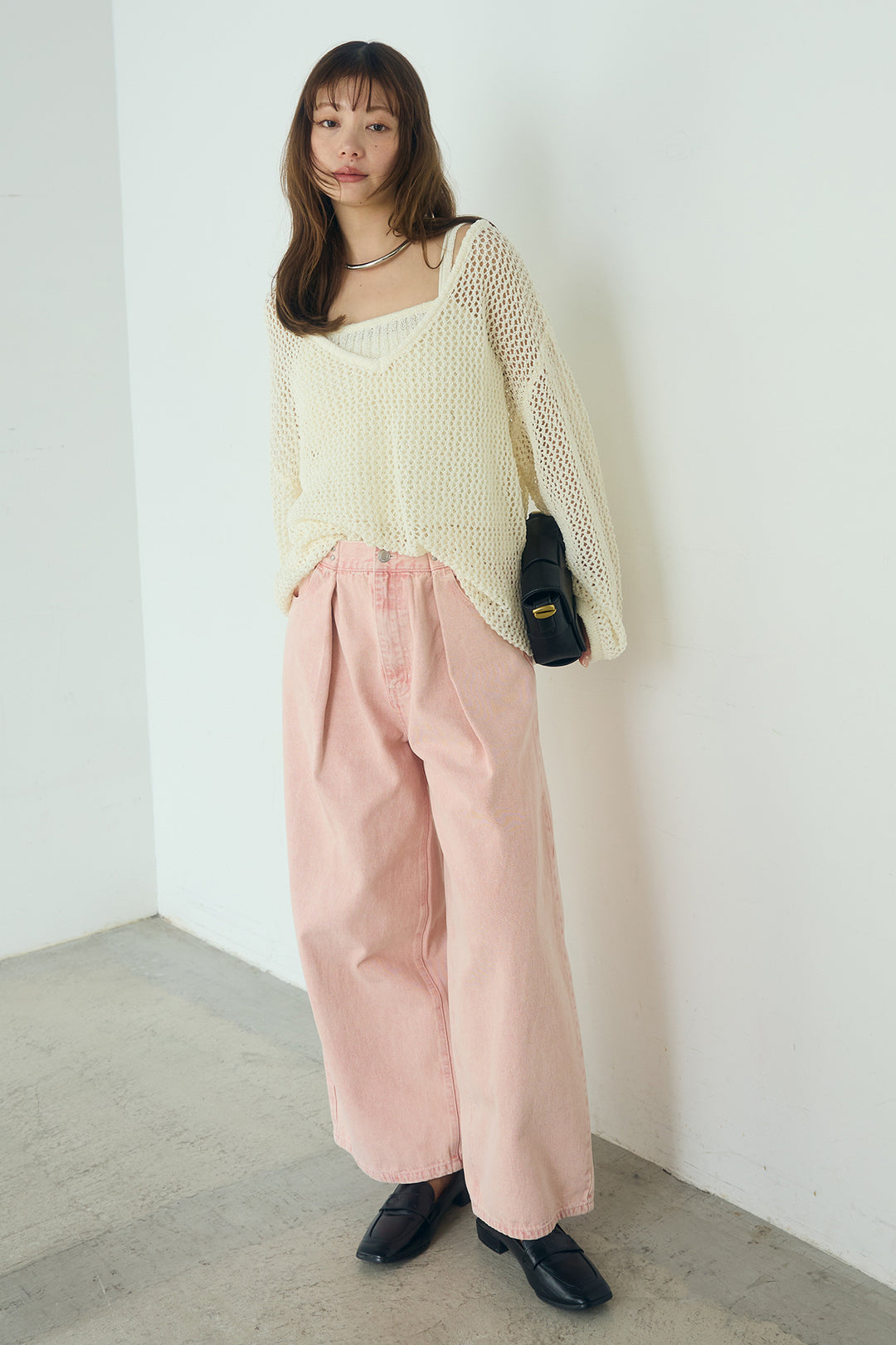 [SET]メッシュ編みビスチェセットVネックプルオーバー+カラーデニムタックカーブパンツ(2set)